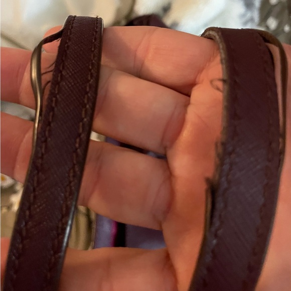 kate spade wine colored leather tote with gold logo - Picture 4 of 4